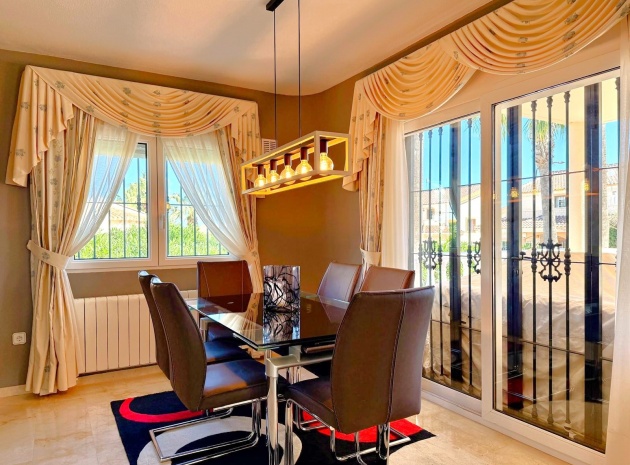 Wederverkoop - Villa - Orihuela Costa - Los Dolses