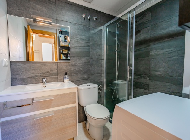 Resale - Apartment - Guardamar del Segura