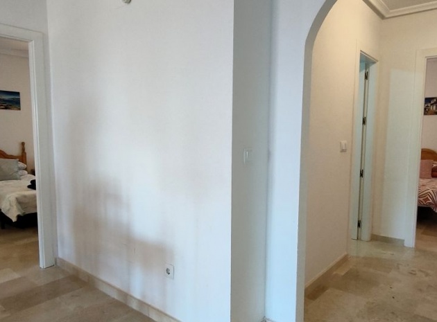 Resale - Apartment - Villamartin