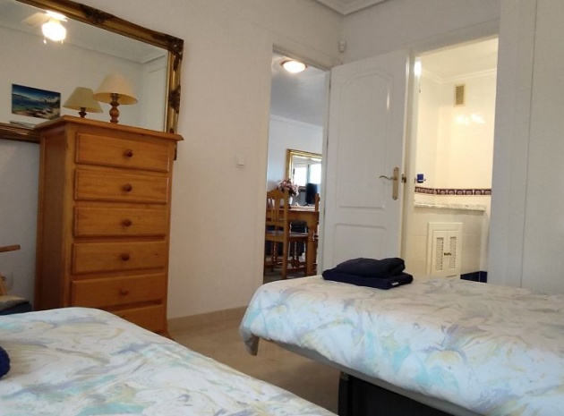 Resale - Apartment - Villamartin