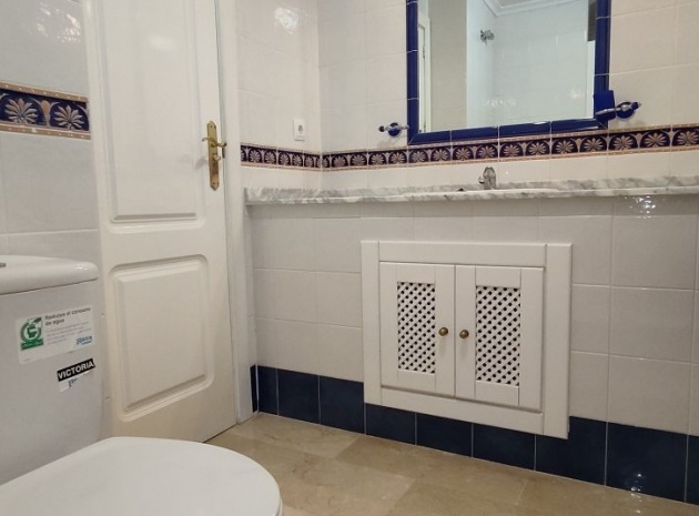 Resale - Apartment - Villamartin