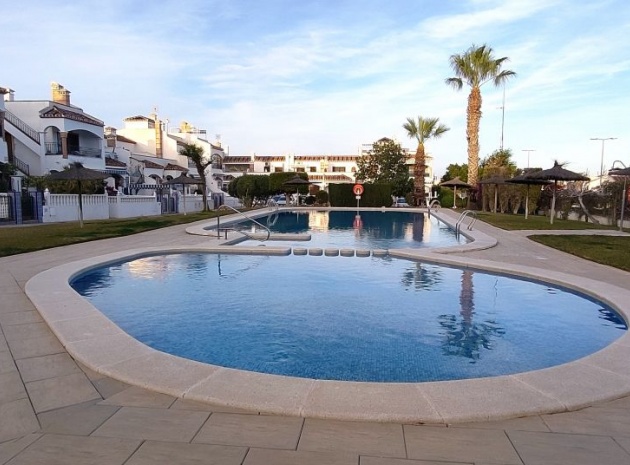 Resale - Apartment - Villamartin
