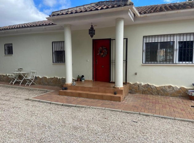 Resale - Villa - Fortuna - El Reloj