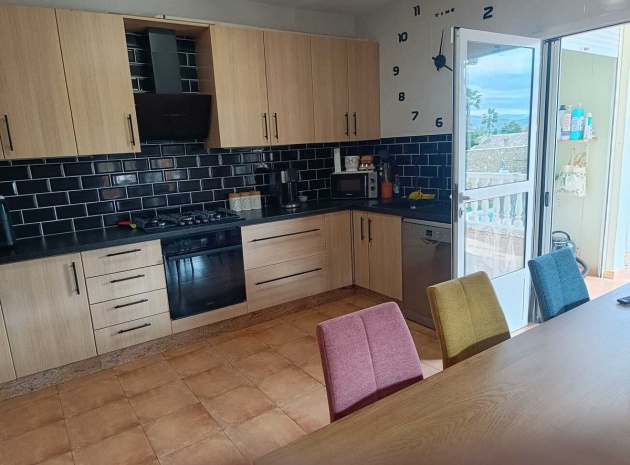 Resale - Villa - Fortuna - El Reloj