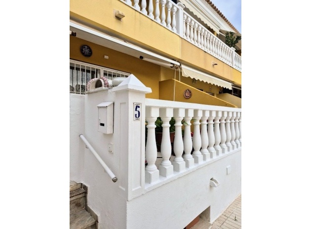 Resale - Townhouse - Cartagena - Los Nietos