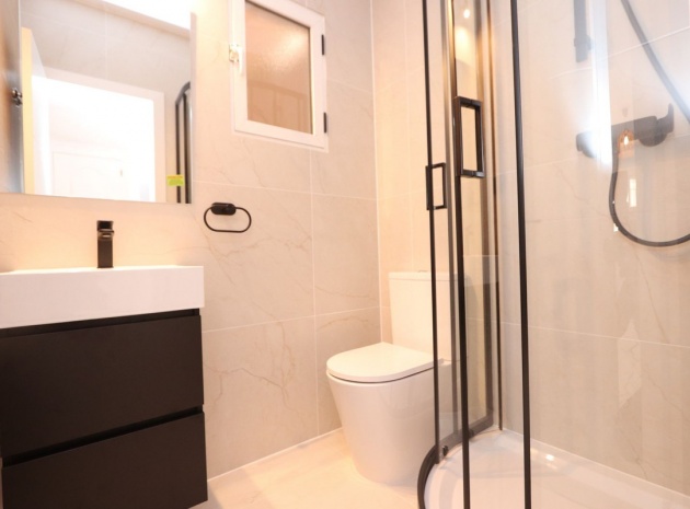 Återförsäljning - Radhus - Orihuela - Punta Prima