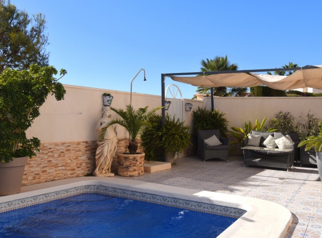 Resale - Villa - Orihuela - Playa Flamenca