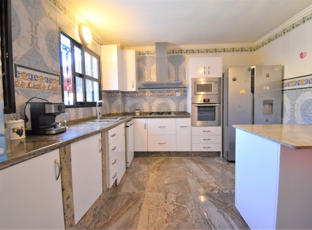 Wederverkoop - Villa - Orihuela - Villamartin