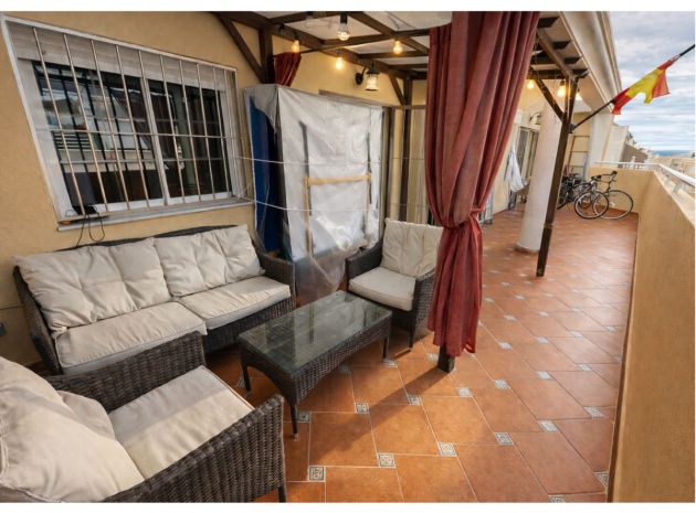 Resale - Apartment - Torrevieja - Torrevieja Centro