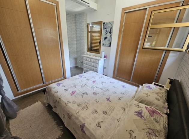 Återförsäljning - Villa - Finestrat