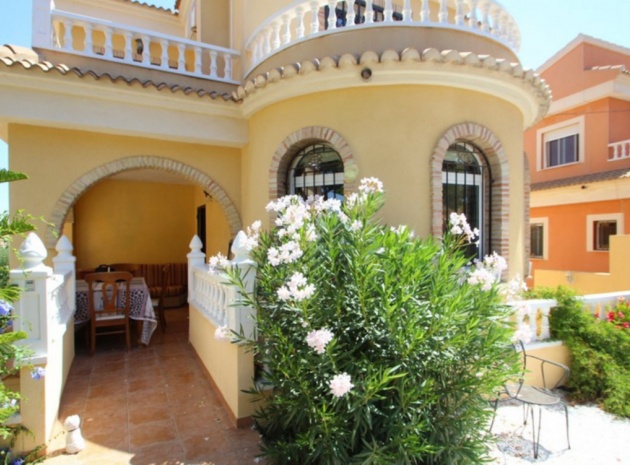 Wederverkoop - Villa - Orihuela - Villamartin