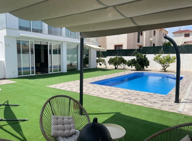 Wiederverkauf - Villa - Bigastro