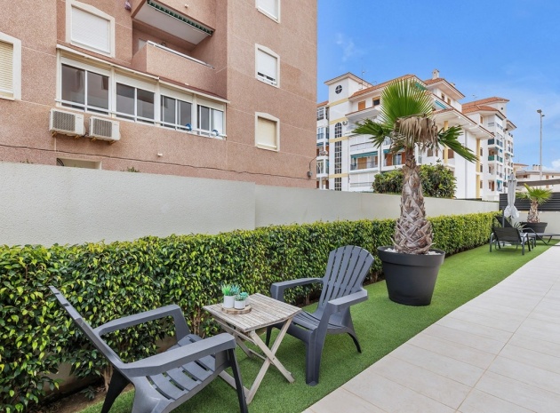 Återförsäljning - Lägenhet - Torrevieja - Torre La Mata