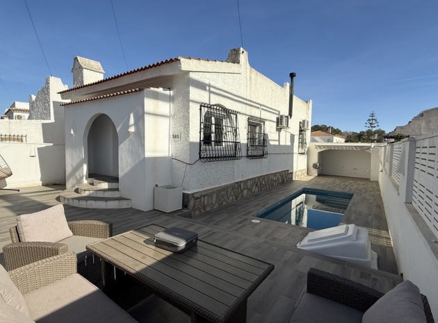 Återförsäljning - Villa - Orihuela - Villamartin