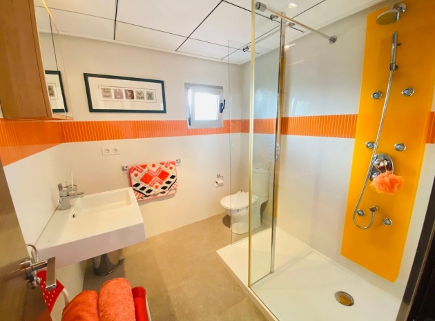 Wiederverkauf - Villa - Cox