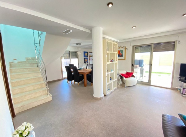 Wiederverkauf - Villa - Cox