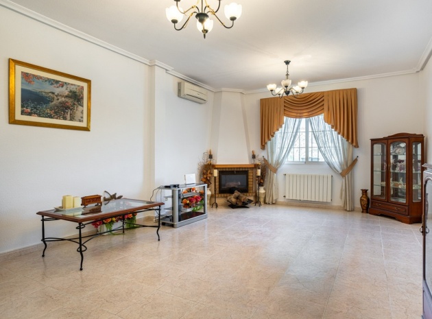 Revente - Villa - Bigastro