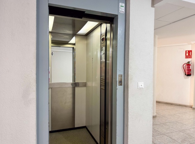 Wiederverkauf - Wohnung - Alicante - Parque de las Naciones