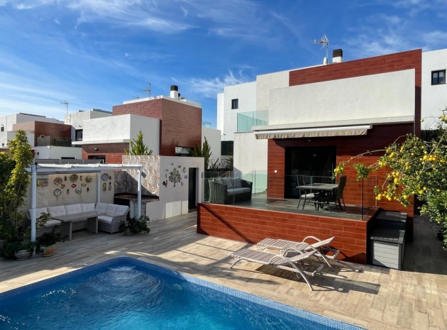 Resale - Villa - Polop - Polop Centro