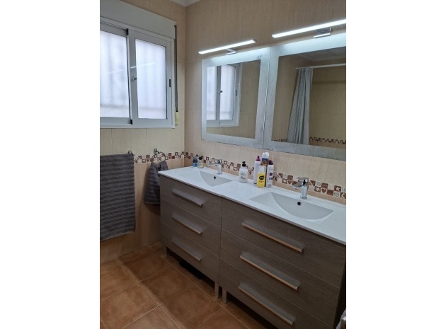 Resale - Villa - Catral
