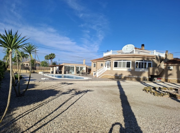 Resale - Villa - Catral