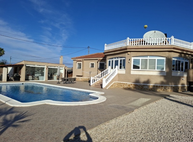 Resale - Villa - Catral