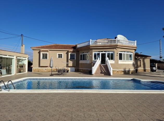 Resale - Villa - Catral