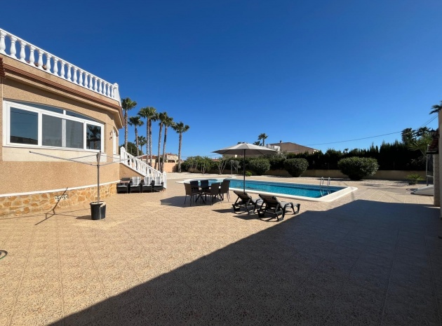 Resale - Villa - Catral