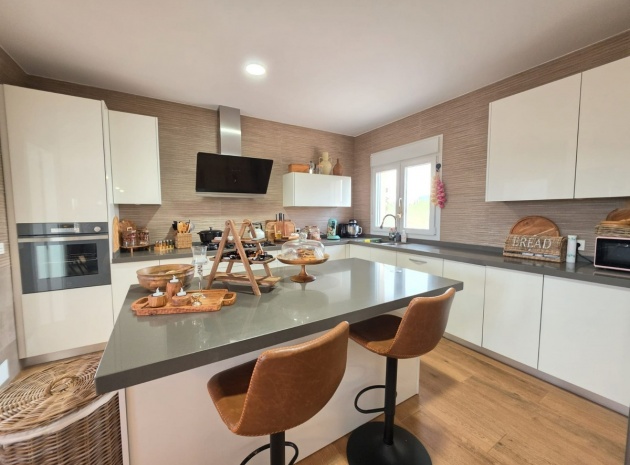 Wiederverkauf - Villa - Pinoso - Pinoso Centro