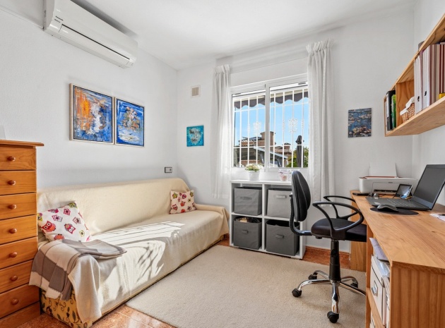 Återförsäljning - Villa - San Fulgencio - La Marina