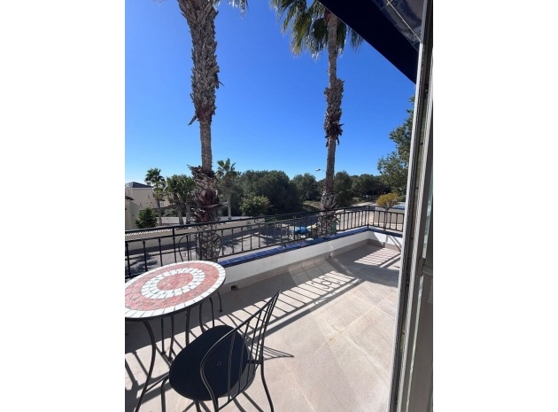 Återförsäljning - Lägenhet - Orihuela - Los Dolses