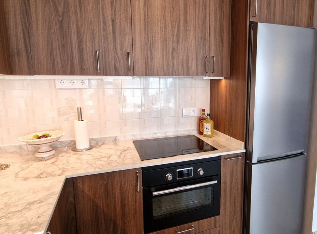 Resale - Apartment - Torrevieja - Torrevieja Centro