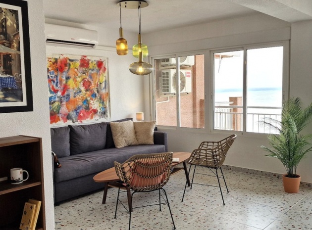 Resale - Apartment - Torrevieja - Torrevieja Centro