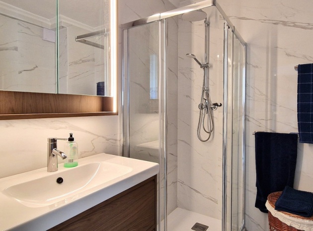 Resale - Apartment - Torrevieja - Torrevieja Centro