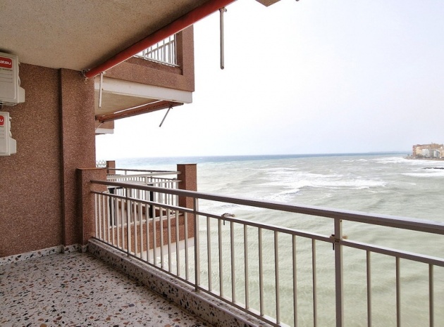Resale - Apartment - Torrevieja - Torrevieja Centro