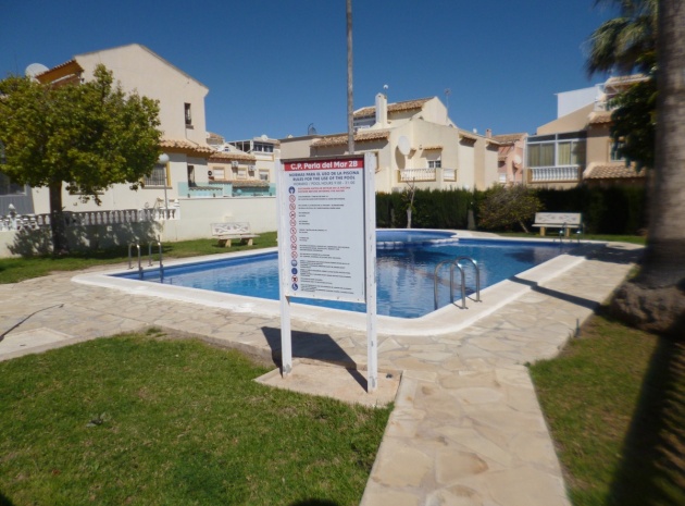 Återförsäljning - Villa - Orihuela - Playa Flamenca