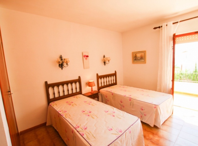 Resale - Villa - Calpe - Calpe Centro