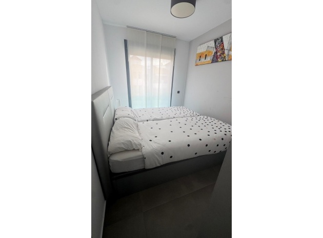 Återförsäljning - Lägenhet - Orihuela - Punta Prima