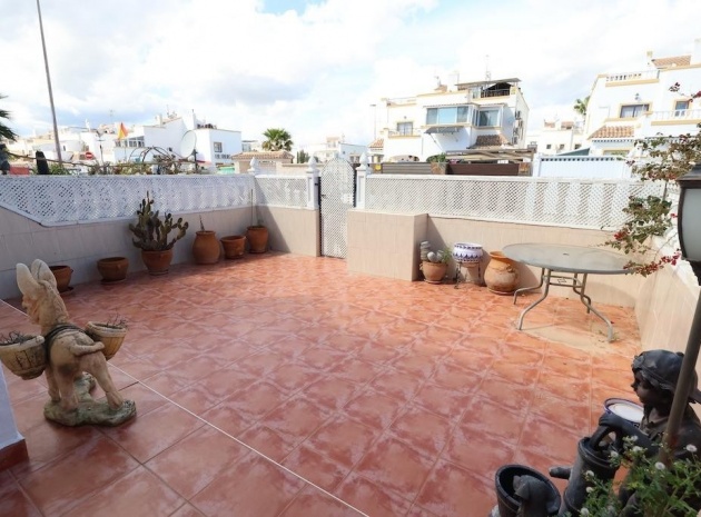 Resale - Villa - Torrevieja - Torrevieja Centro