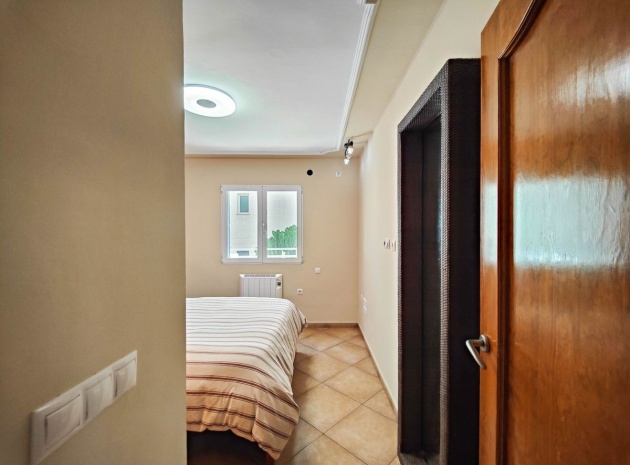 Återförsäljning - Lägenhet - Torrevieja - La Mata