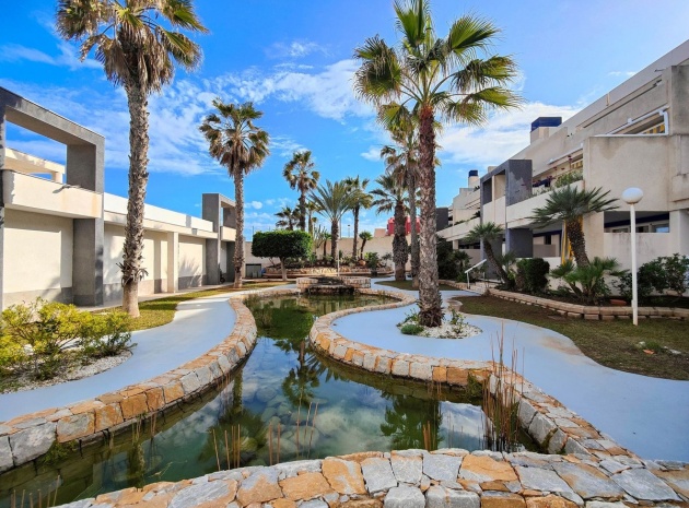 Återförsäljning - Lägenhet - Torrevieja - La Mata