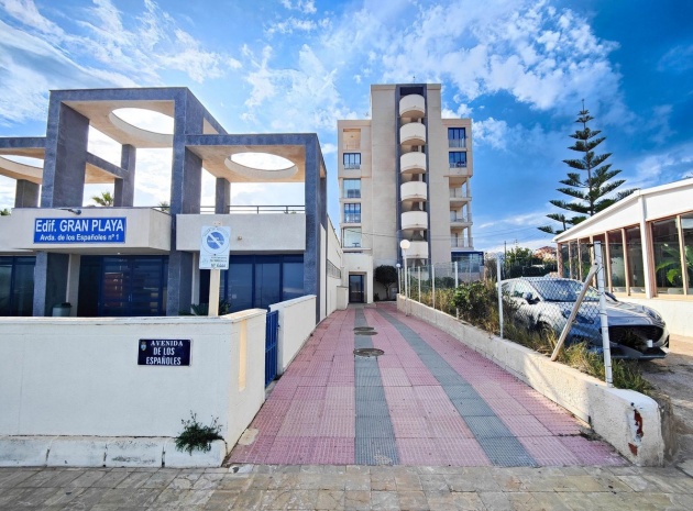 Återförsäljning - Lägenhet - Torrevieja - La Mata