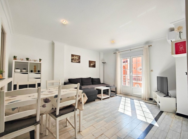 Återförsäljning - Lägenhet - Torrevieja - La Mata