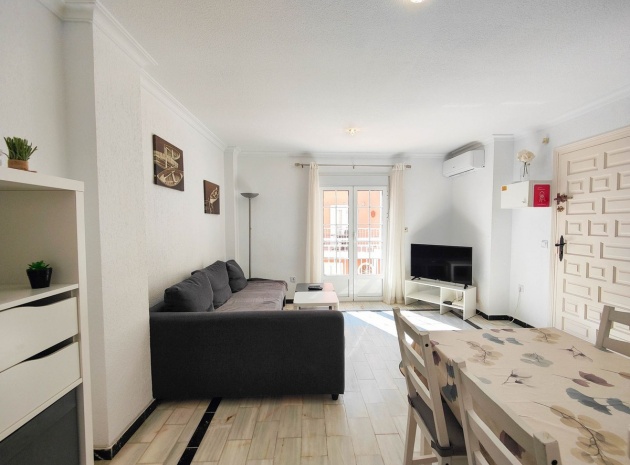 Återförsäljning - Lägenhet - Torrevieja - La Mata