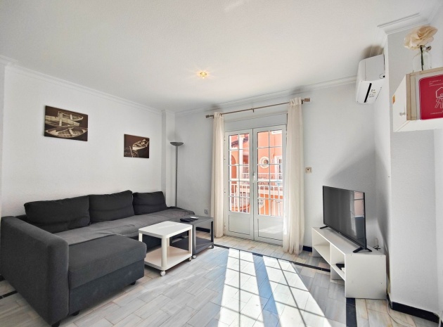 Återförsäljning - Lägenhet - Torrevieja - La Mata