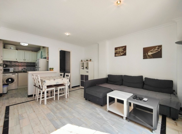 Återförsäljning - Lägenhet - Torrevieja - La Mata