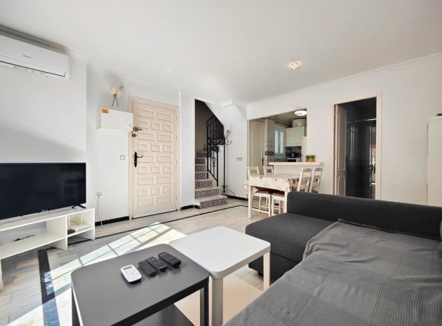 Återförsäljning - Lägenhet - Torrevieja - La Mata