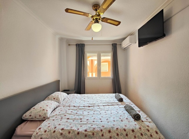 Återförsäljning - Lägenhet - Torrevieja - La Mata