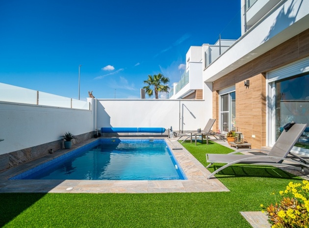 Resale - Villa - Pilar de la Horadada - Pilar de la Horadada Centro