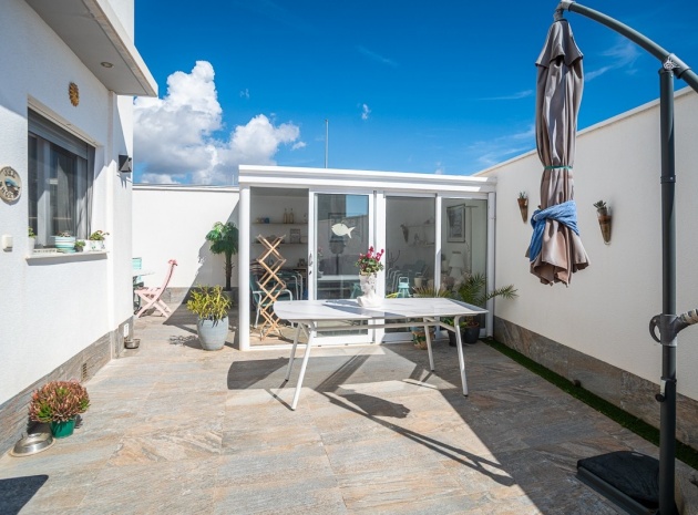 Resale - Villa - Pilar de la Horadada - Pilar de la Horadada Centro